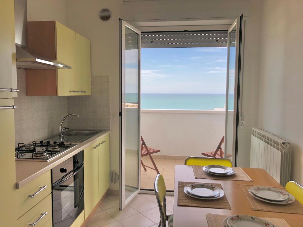 Punto Di Osservazione Lido di Fermo Kültér fotó