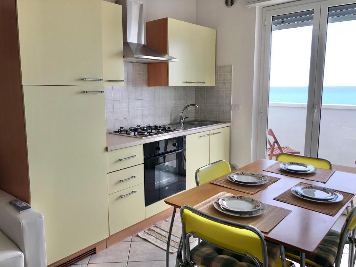 Punto Di Osservazione Lido di Fermo Kültér fotó