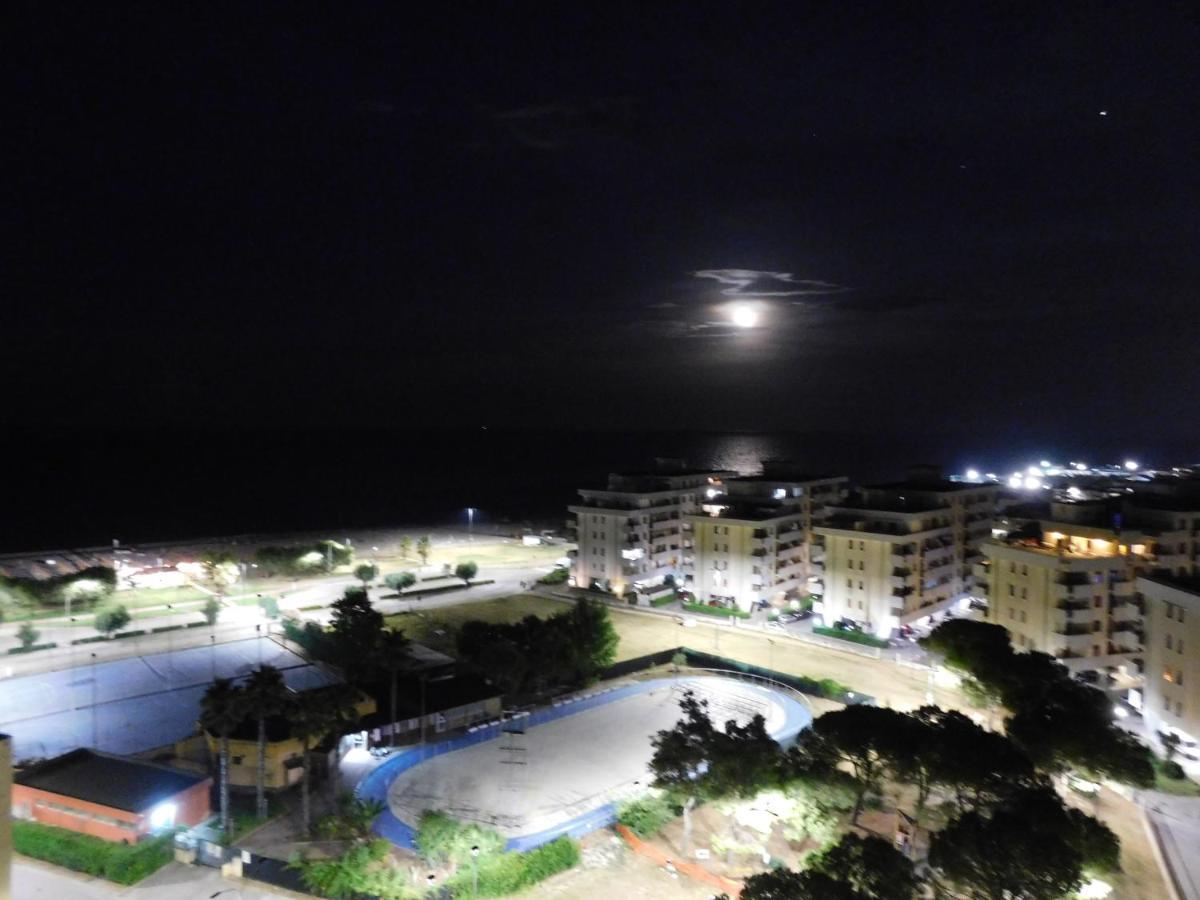 Punto Di Osservazione Lido di Fermo Kültér fotó