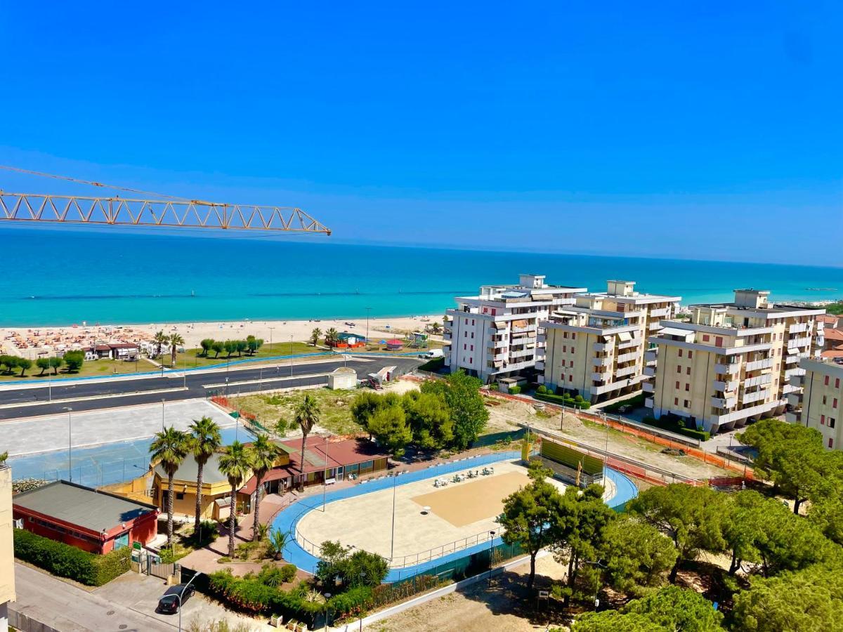 Punto Di Osservazione Lido di Fermo Kültér fotó